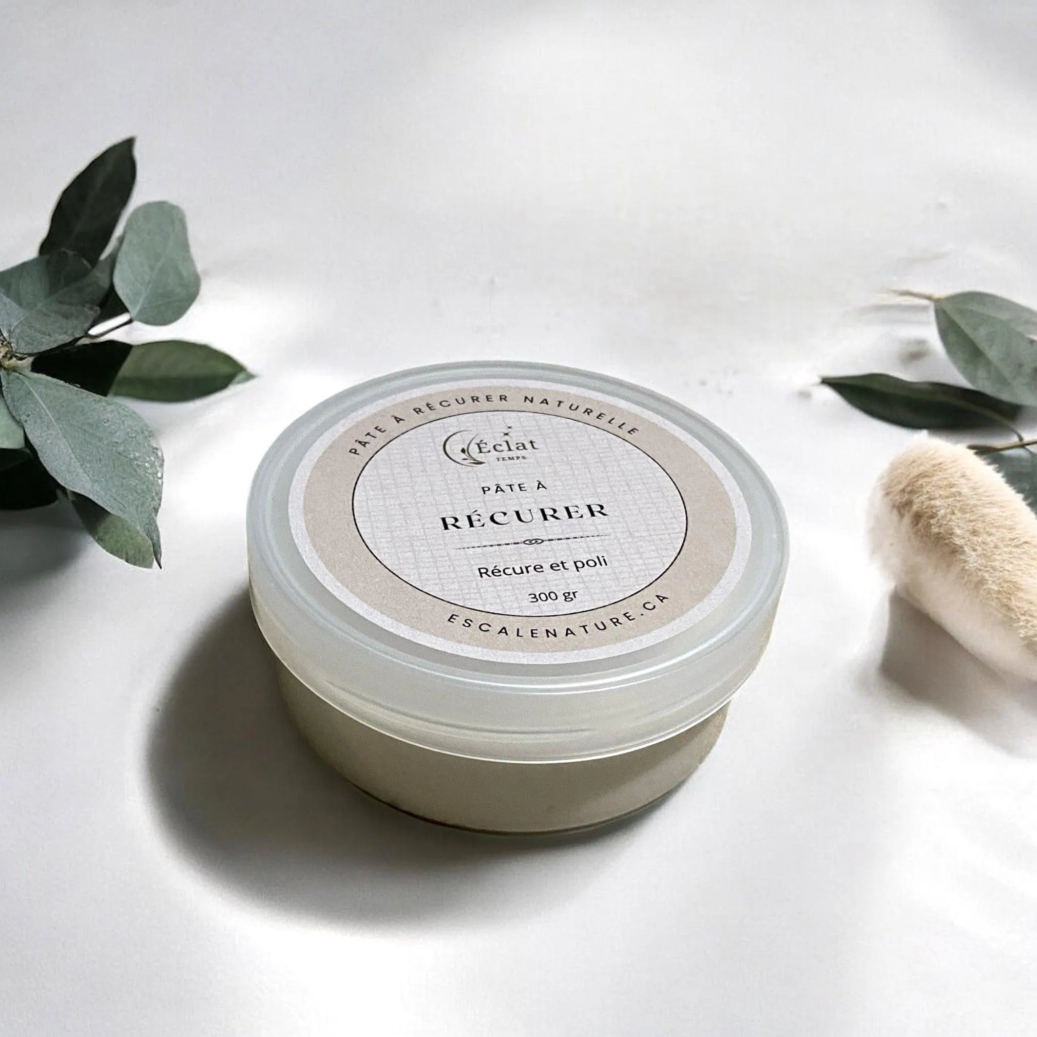 Pâte à récurer naturelle à la pierre ponce pour la maison écologique par Savonnerie Escale Nature au Québec