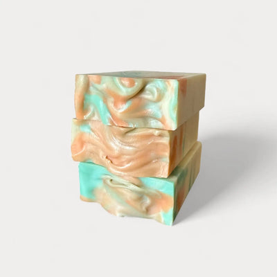 Savon naturel et artisanal melon et concombre avec avoine et beurre de karité - Savon solide par Savonnerie Escale Nature au Québec