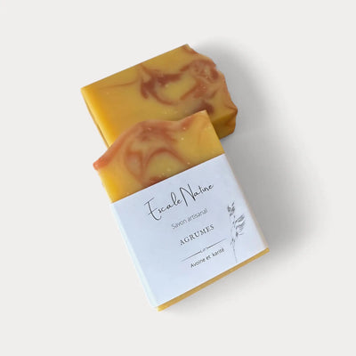 Savon fruité naturel et artisanal aux agrumes, avoine et karité - Savon solide par Savonnerie Escale Nature au Québec.