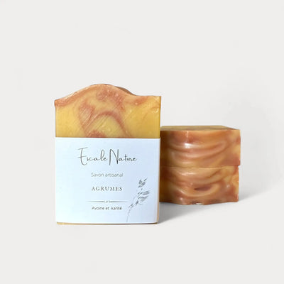 Savon fruité naturel et artisanal aux agrumes, avoine et karité - Savon solide par Savonnerie Escale Nature au Québec.