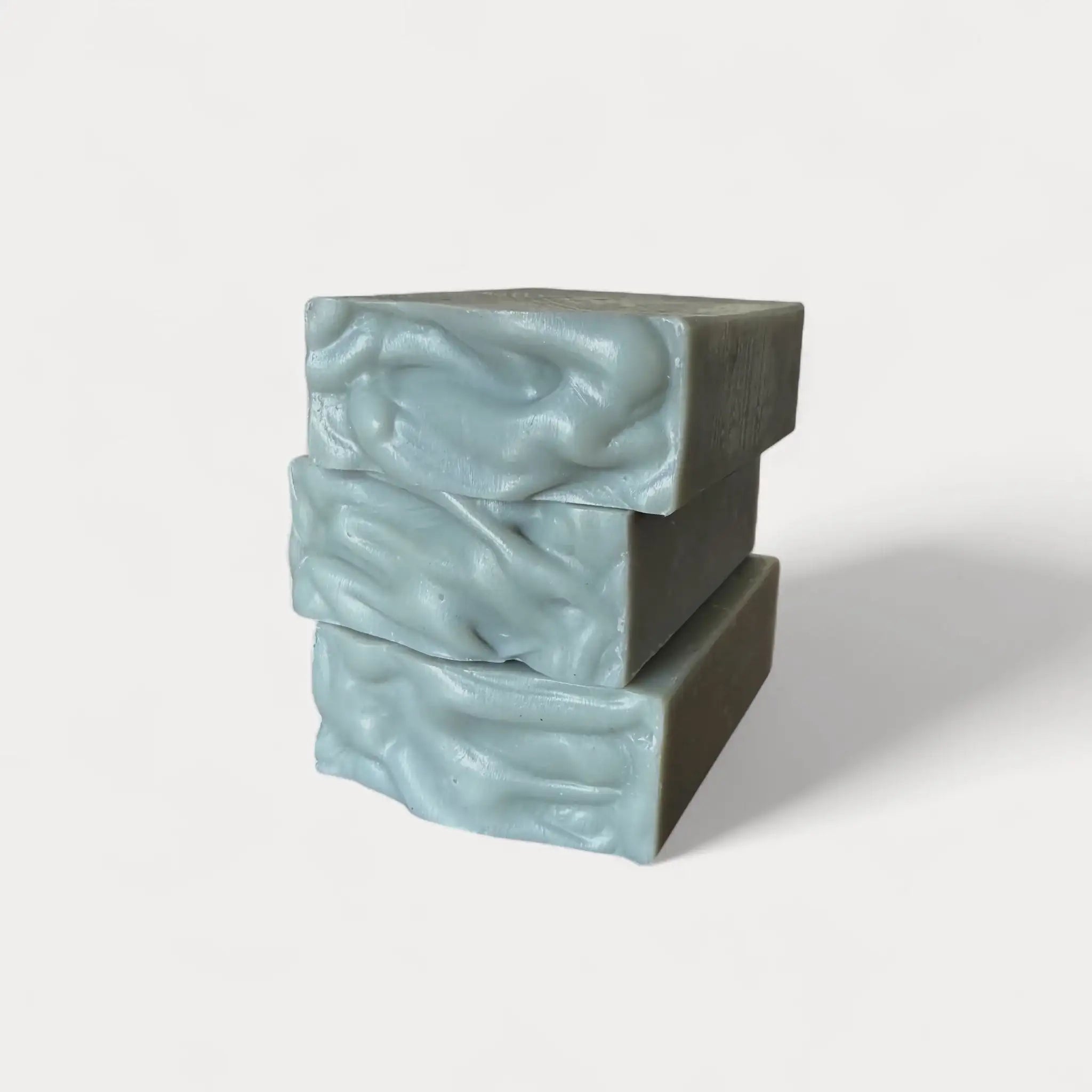 Savon naturel et artisanal argile grise  avec avoine et beurre de karité- Savonnerie Escale Nature au Québec