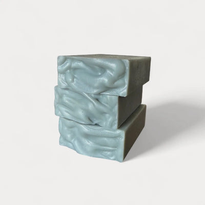 Savon naturel et artisanal argile grise  avec avoine et beurre de karité- Savonnerie Escale Nature au Québec