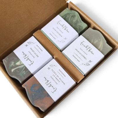 Coffret cadeau de 4 savons naturels et artisanaux pour homme fait au Québec par Savonnerie Escale Nature
