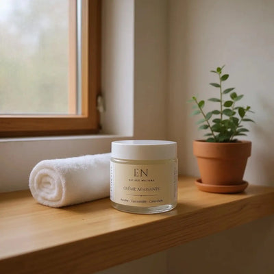 Crème hydratante et apaisante naturelle pour peau sèche et délicate par Savonnerie Escale Nature au Québec