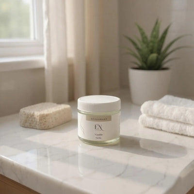 Déodorant crème vanille naturel et efficace pour peau fragile sans bicarbonate de soude fait au Québec par Savonnerie Escale Nature.