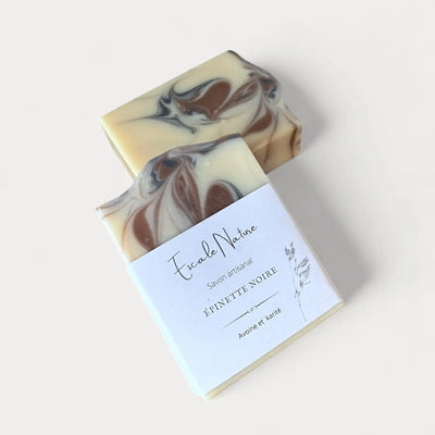 Savon naturel et artisanal épinette noire avec avoine et beurre de karité - Savon solide pour homme par Savonnerie Escale Nature au Québec