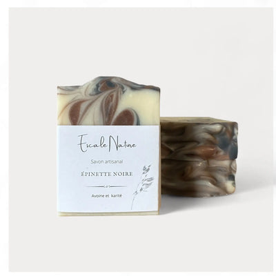 Savon naturel et artisanal épinette noire avec avoine et beurre de karité - Savon solide pour homme par Savonnerie Escale Nature au Québec