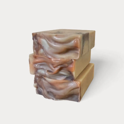 Savon pour homme naturel et artisanal argile et lait de chèvre fait au Québec  par Savonnerie Escale Nature