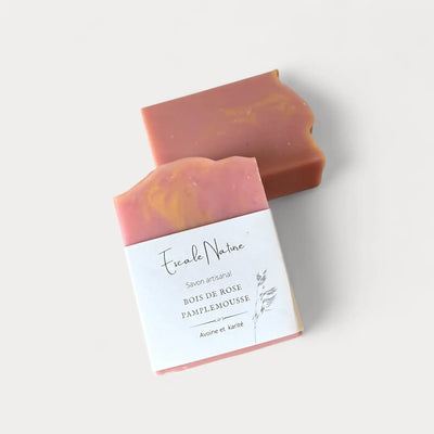 Savon artisanal naturel bois de rose et pamplemousse avec avoine et karité - Savon solide par Savonnerie Escale Nature au Québec