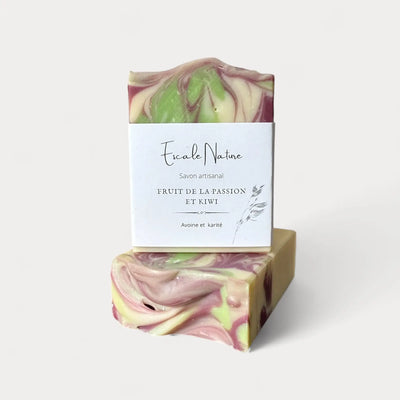 Savon naturel et artisanal fruit de la passion et kiwi fait au Québec par Savonnerie Escale Nature