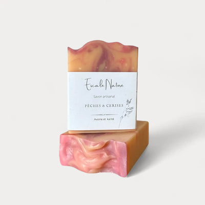 Savon naturel et artisanal pêches et cerises. Savon hydratant solide fait au Québec par Savonnerie Escale Nature