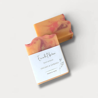 Savon naturel et artisanal pêches et cerises. Savon hydratant solide fait au Québec par Savonnerie Escale Nature