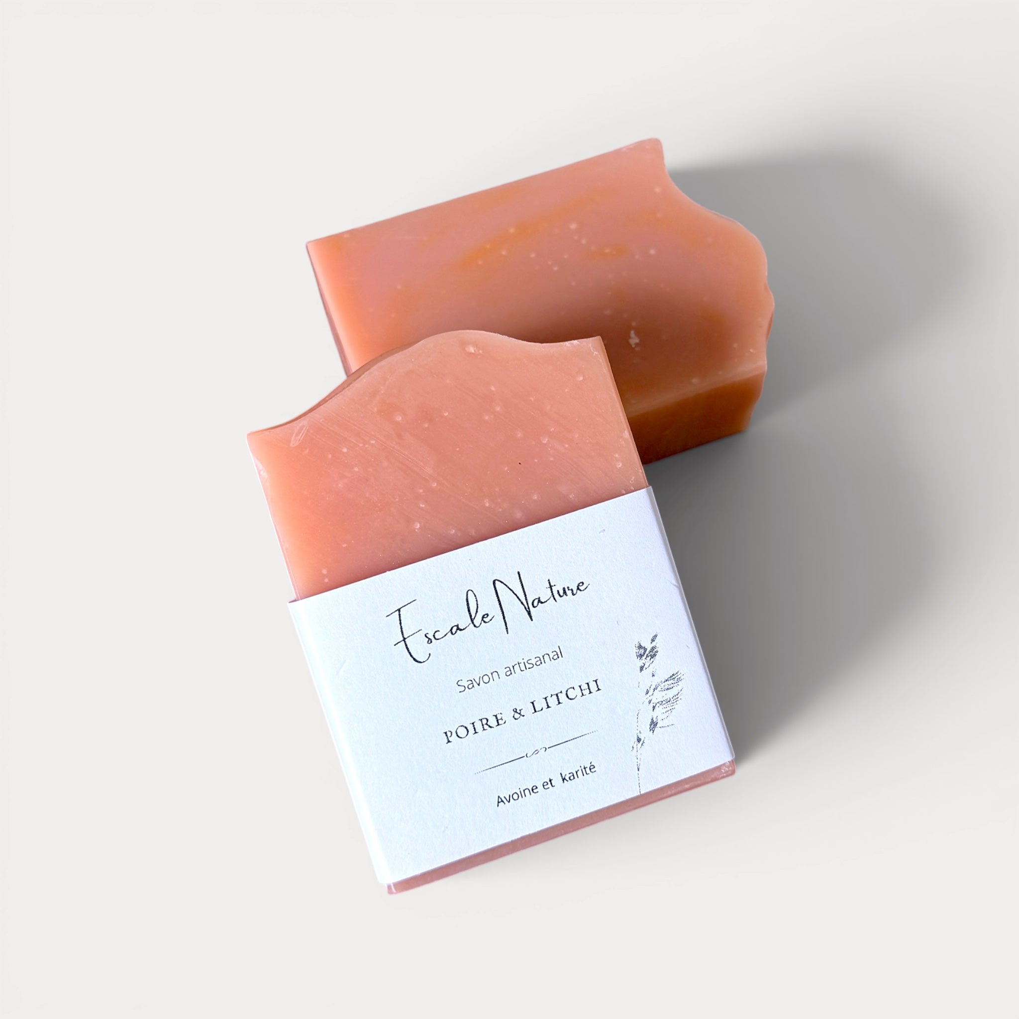 Savon naturel et artisanal au parfum fruité de poire et litchi fait au Québec par Savonnerie Escale Nature