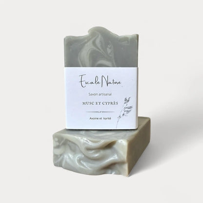 Savon pour homme naturel et artisanal musc et cyprès - Savon solide par Savonnerie Escale Nature au Québec