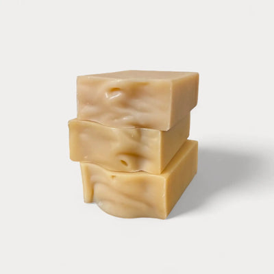Savon naturel et artisanal miel romarin et citron par Savonnerie Escale Nature au Québec