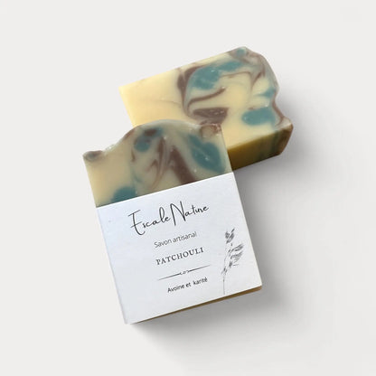 Savon artisanal naturel à l'huile essentielle de patchouli. Savon solide par Savonnerie Escale Nature au Québec
