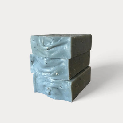 Savon exfoliant pour les main et le soins des pieds à la pierre ponce - Savonnerie Escale Nature au Québec