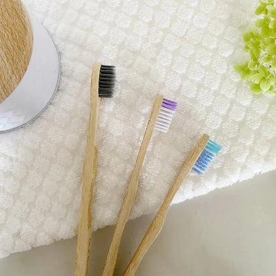 Brosse à dents adulte en bambou - 3 modèles - Savonnerie Escale Nature