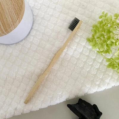 Brosse à dents adulte en bambou - 3 modèles - Savonnerie Escale Nature