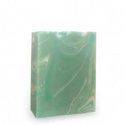 Savon artisanal naturel eucalyptus avec avoine et beurre de karité - Savon solide par Savonnerie Escale Nature au Québec 